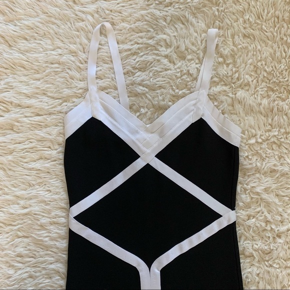 Bebe NWT Color Block Very Stretchy Body-con Dress - Picture 9 of 12